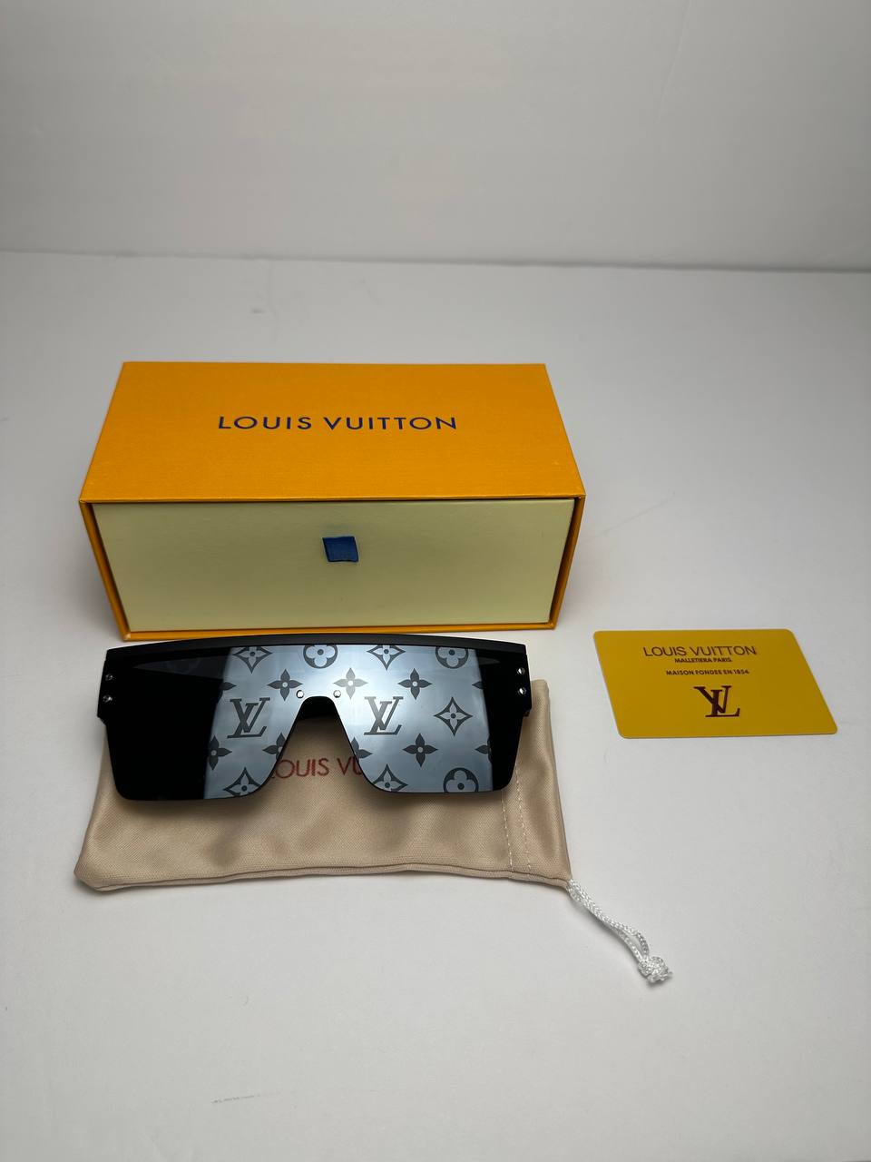 LV Waimea Sunglasses Black